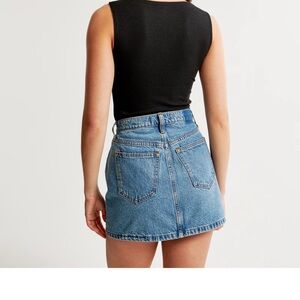 Seamed denim mini skirt